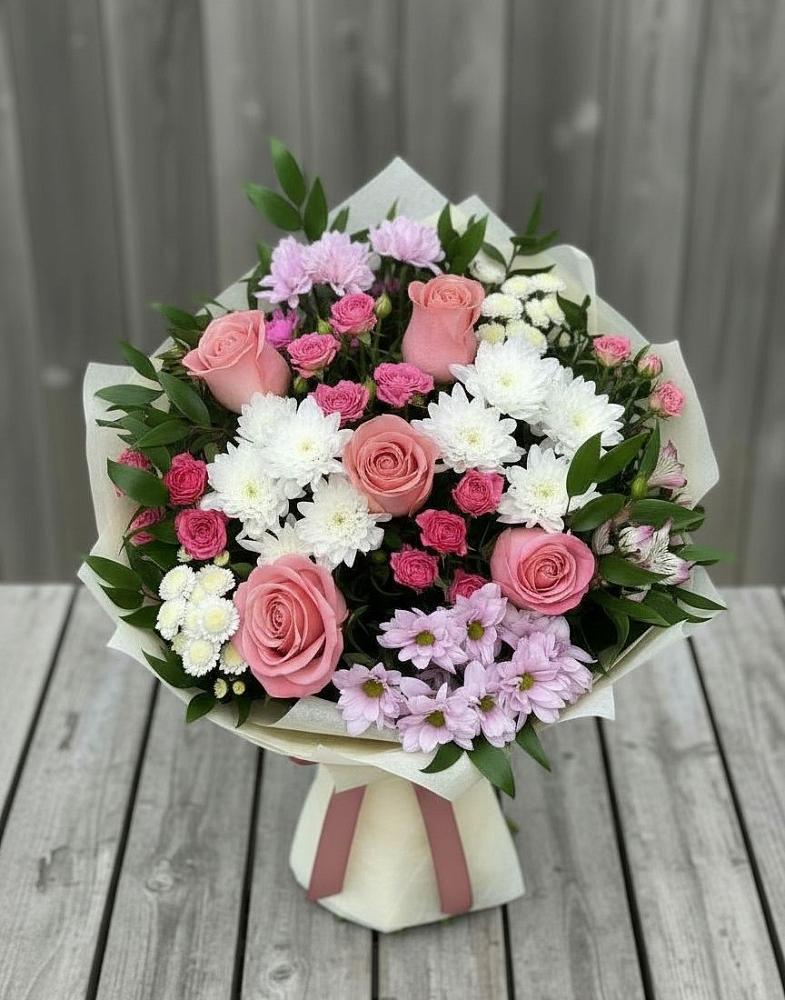 Букет цветов из: Альстромерии, Гвоздики, Розы и Хризантемы в Казьминском