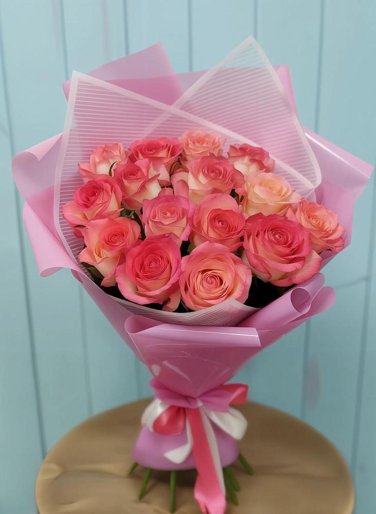 Букет 15 Розовых роз Равель в Казьминском