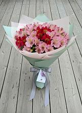 Букет цветов из:  Альстромерии #REPLACE_PRED# Казьминском