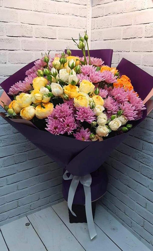 Букет цветов из: Хризантемы и Розы в Казьминском
