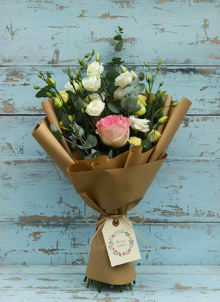 Букет цветов из: Розы и Лизиантусы в Казьминском