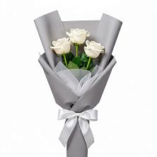 Букет 3 белые розы в Казьминском