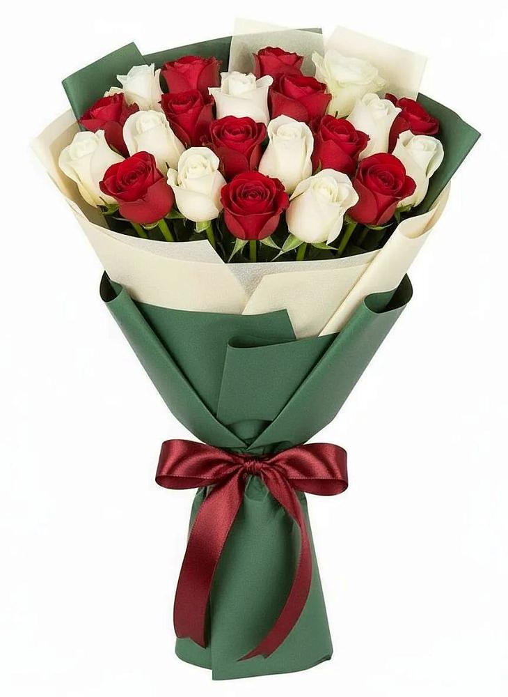 Букет Микс из красных и белых роз в Казьминском