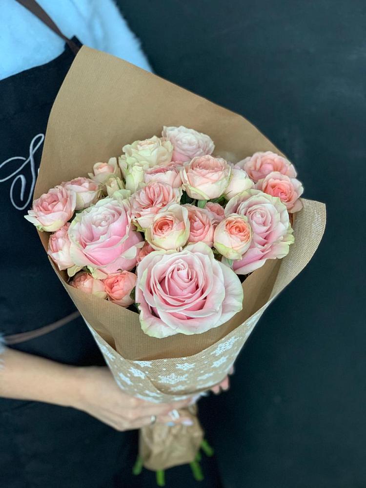 Букет цветов из: Хризантемы и Розы в Казьминском