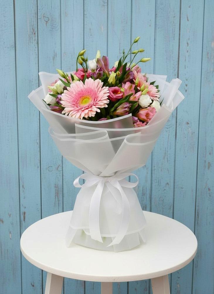 Букет цветов из: Герберы, Альстромерии и Лизиантусы в Казьминском