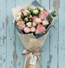 Букет цветов из:  Розы #REPLACE_PRED# Казьминском