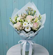 Букет цветов из:  Розы и Лизиантусы #REPLACE_PRED# Казьминском