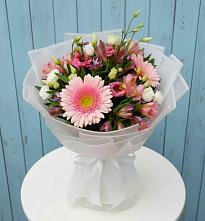 Букет цветов из:  Герберы, Альстромерии и Лизиантусы в Казьминском