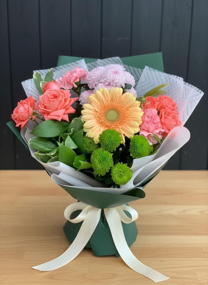 Букет цветов из: Гвоздики, Розы, Герберы и Хризантемы в Казьминском